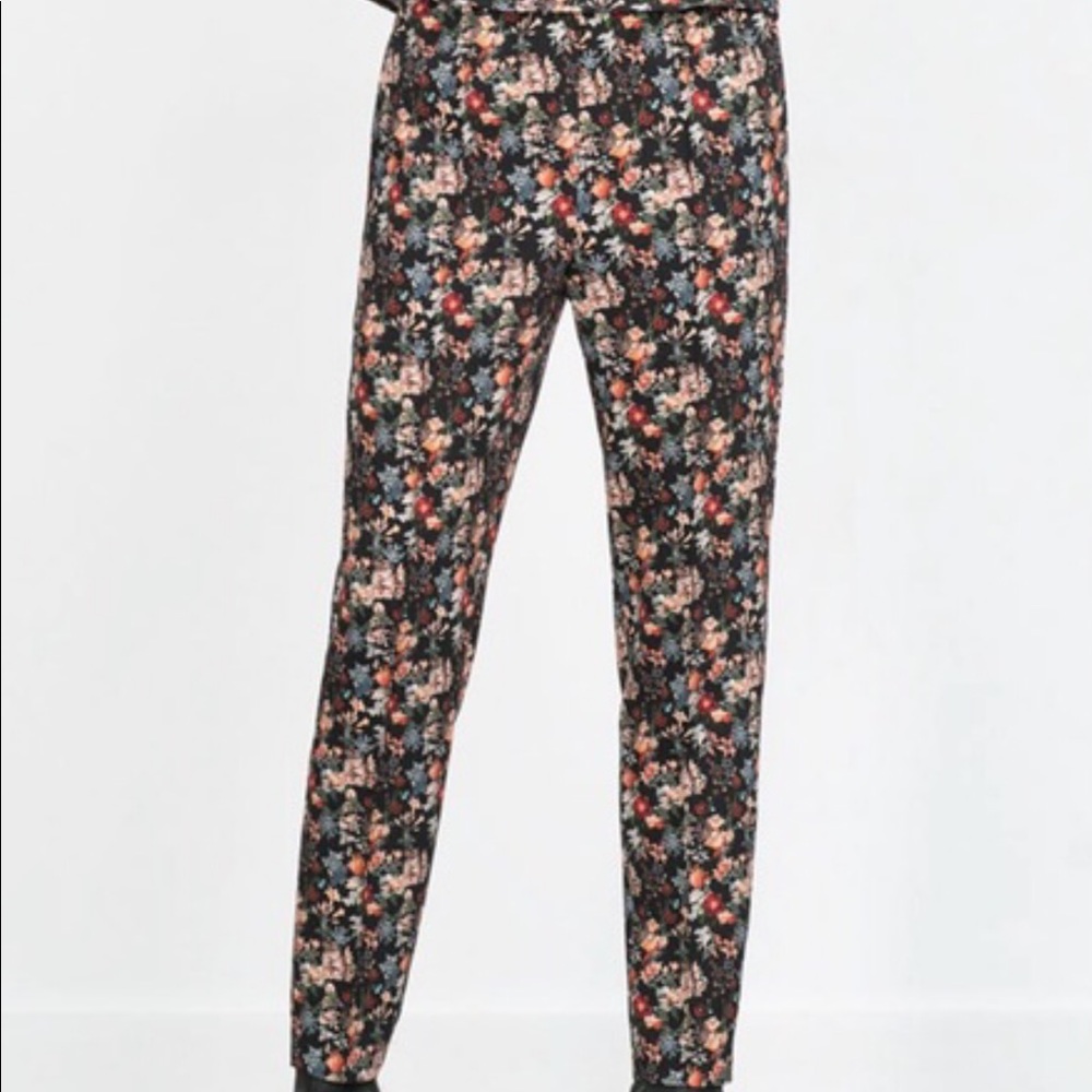 Zara Trafauluc Floral Jegging Trousers